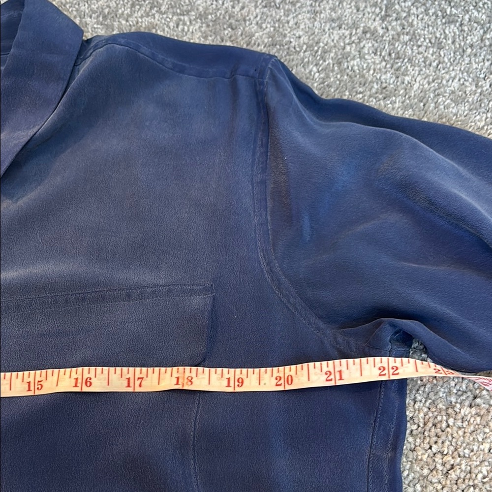 Equipment Femme Blue Button Down Shirt Size M - Picture 9 of 12
